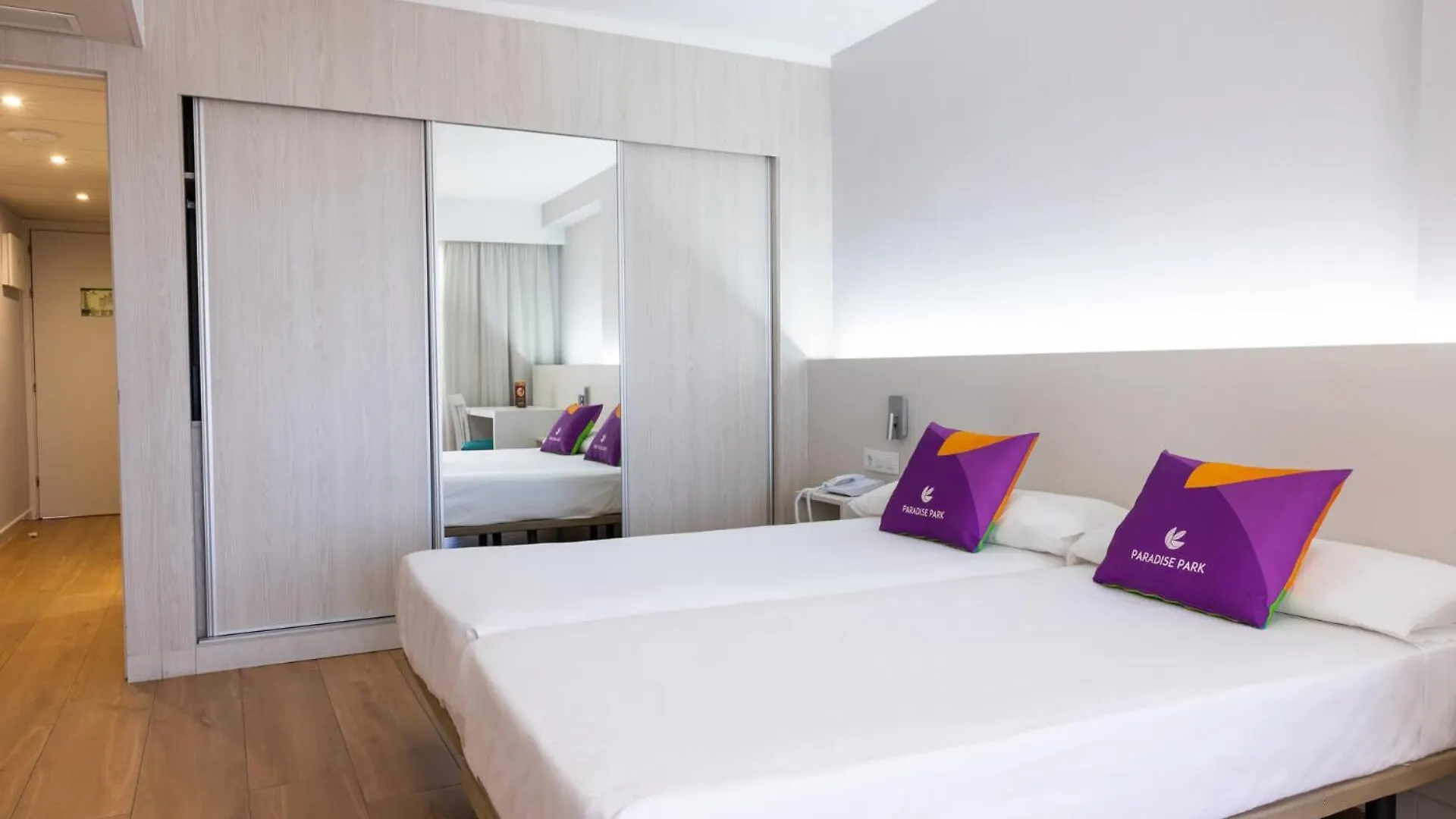 Paradise Park Fun Lifestyle Hotel Los Cristianos  4*, Los Cristianos (Tenerife) Ισπανία